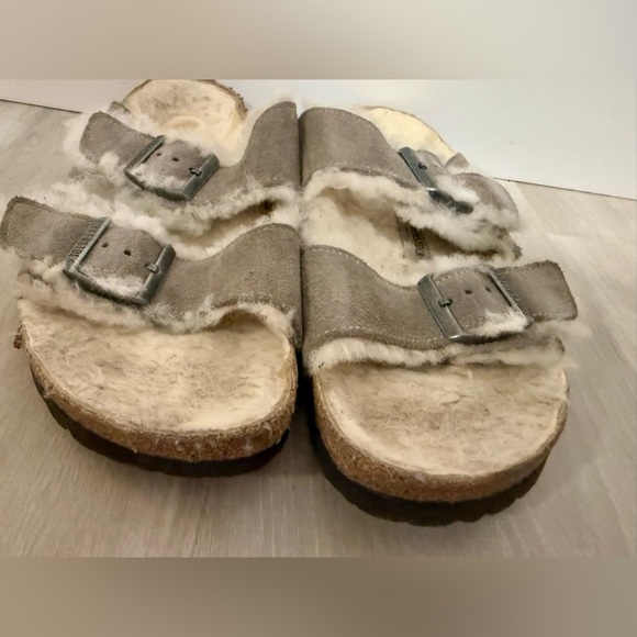 Womens Birkenstock Arizona Sz 41 US 10 Sherpa Fur Suede Shearling Sandals - Picture 2 of 8